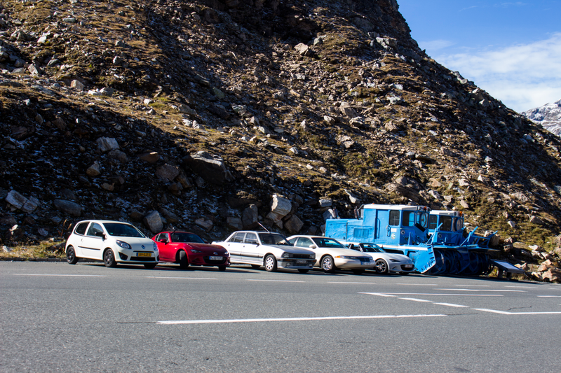 The two snowplows could join without making the mix of cars much weirder